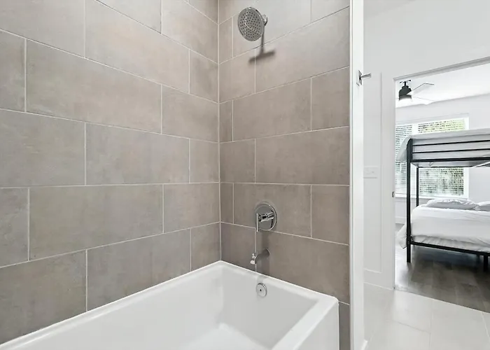 G36, 2br Luxury By Golf, Pool & Gym, Near Stockyards * Fort Worth